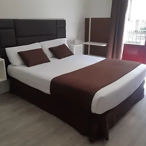 Bcn Urbaness Bonavista Guest house