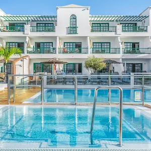 https://club-del-carmen.in-canary-islands.com